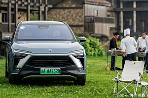 作为新一代电动旗舰,蔚来ES8实测好评